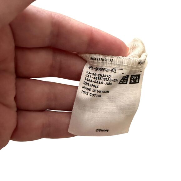 UNIQLO X DISNEY Mickey Mouse Garden Tee Small - Picture 3 of 3